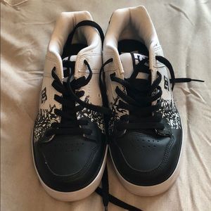 DC shoes